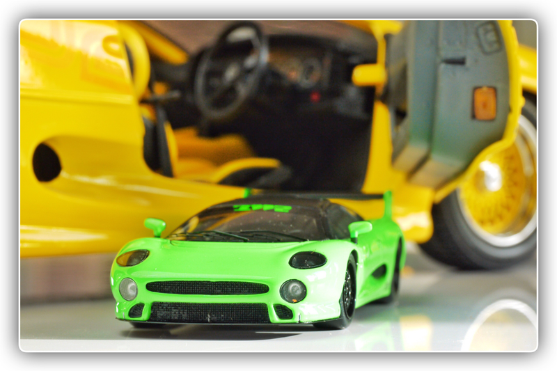 Illustration for article titled LaLD Car Week: Thursday on The Thames - 1/43 Spark Jaguar XJ220 TWR